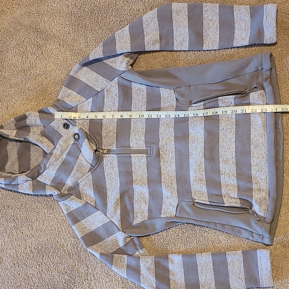 Women's avalanche hoodie quarter zip